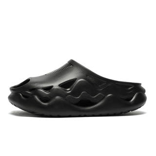 QINGKU Mamba Collection Slip Resistant Massage Cushioning Slide Slippers Unisex Black Spurs