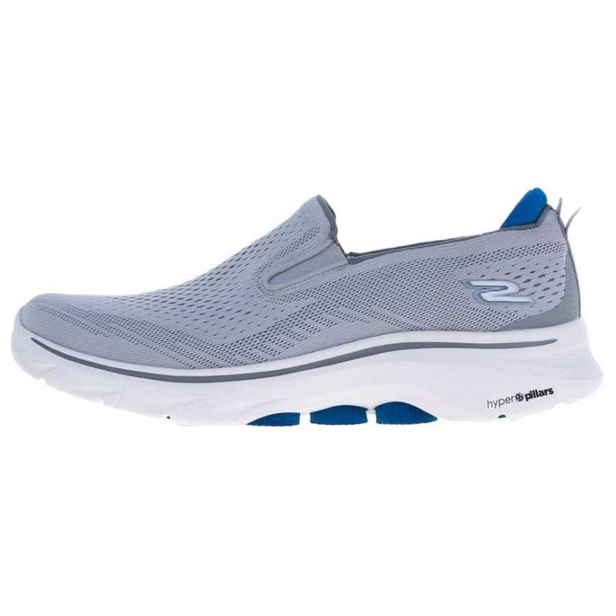 Skechers GO WALK 7 Low top Casual Shoes Men's Blue
