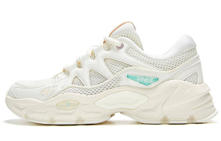 361° Casual Shoes Women's Low Top White/Pink