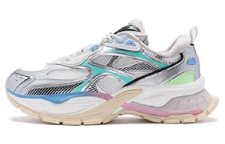 XTEP Cushioning Height Increasing Low top Casual Shoes Women's Sail White Silver