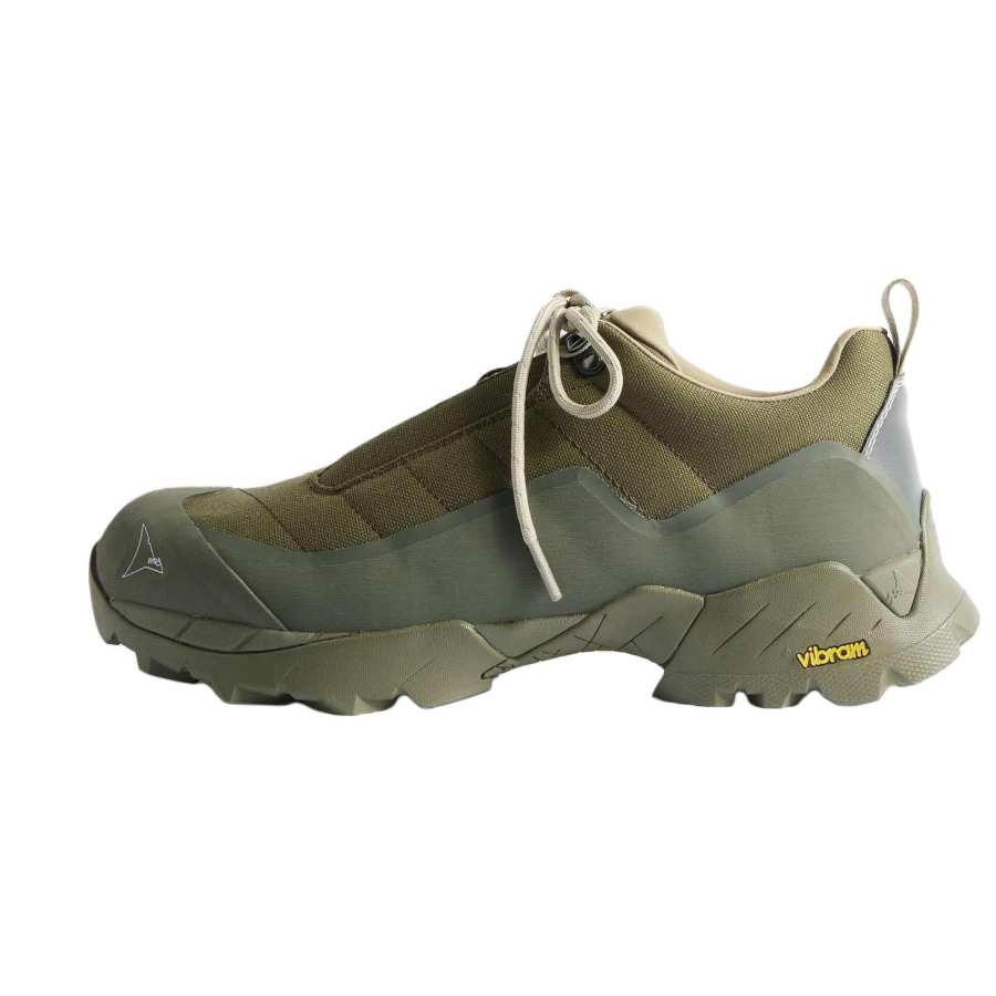ROA KATHARINA Leather Low top Casual Shoes Men's Green