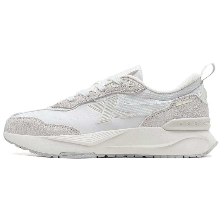 XTEP Abrasion Resistant Slip Resistant Abrasion Resistant Slip Resistant Low top Casual Shoes Women's Gray White