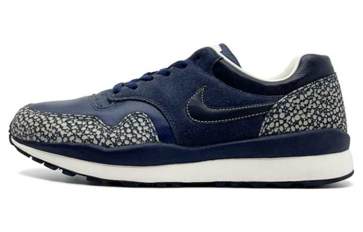 Nike Nike Air Safari Nrg 'White Navy Blue'