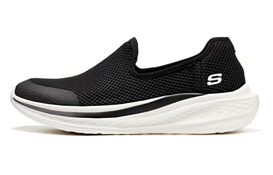 Skechers SLADE Low top Casual Shoes Men's Black White