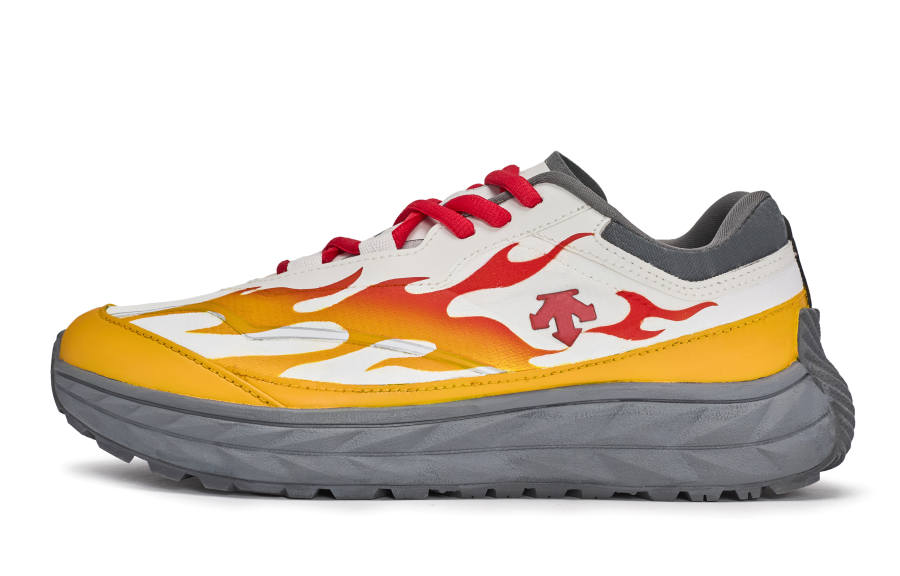 DESCENTE Terrain D Walking Planet, Flowing Flame Low top Casual Shoes Unisex Gray White Red Orange