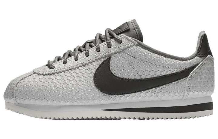 Nike Nike Classic Cortez Se 'Metallic Silver' Women's