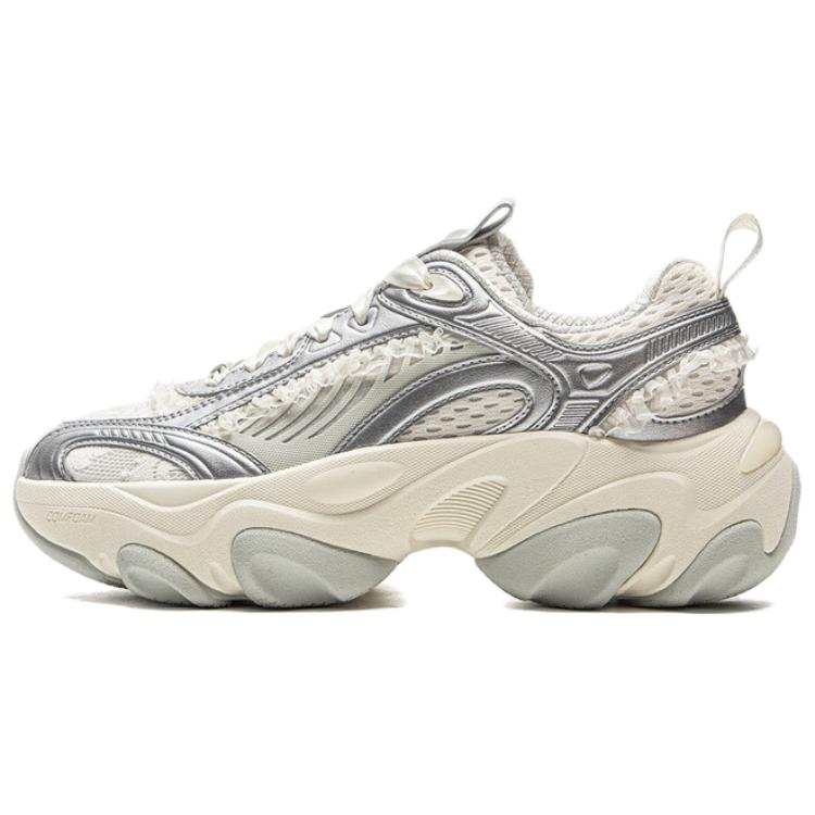 Li-Ning Li Ning Slip Resistant And Abrasion Resistant Coverage Low top Casual Shoes Women's Silver White