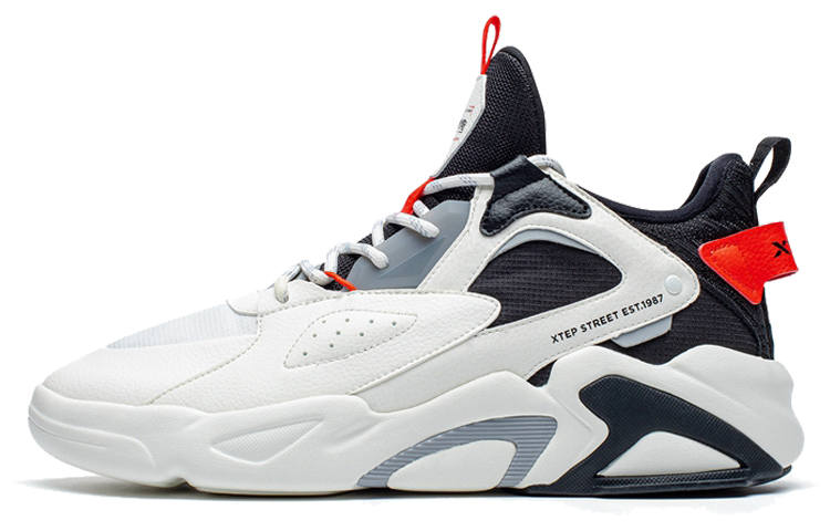 XTEP Fengxing 1.0 Slip Resistant Abrasion Resistant Cushioning Low top Sports Casual Shoes Men's White Black Red