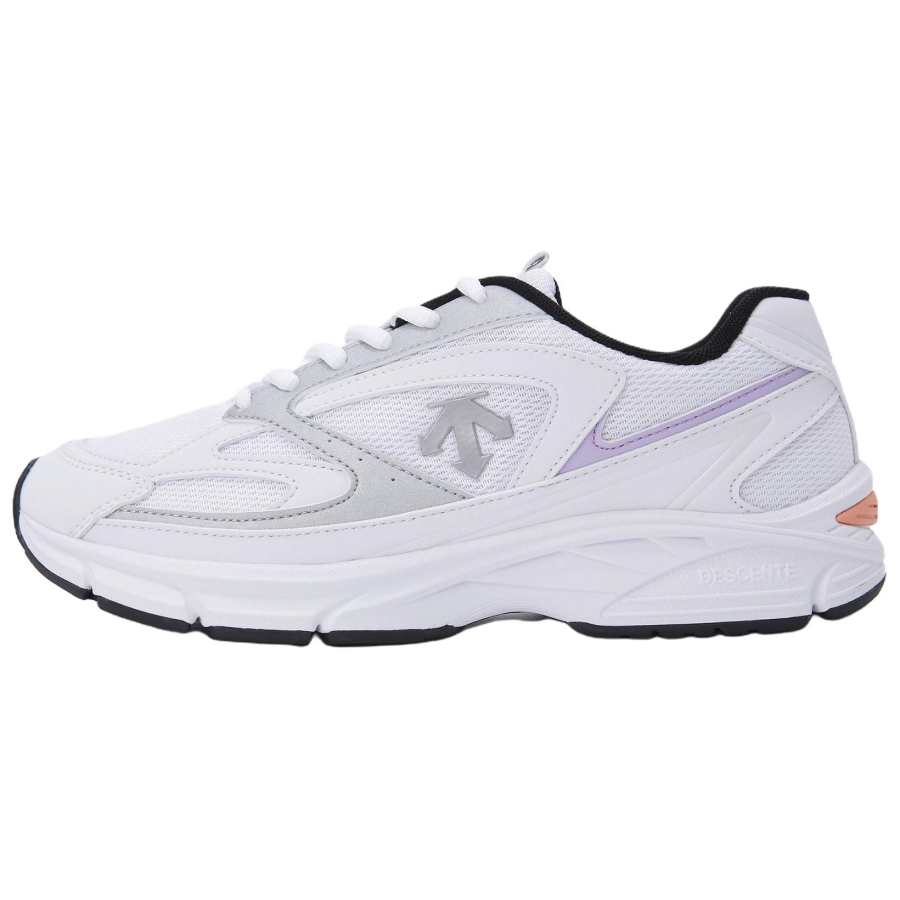 DESCENTE Low top Casual Shoes Women's White