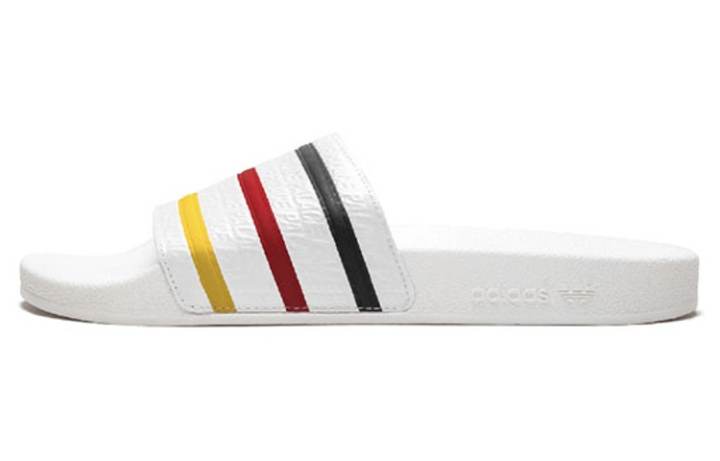 Adidas Adidas Adilette Slides Palace White