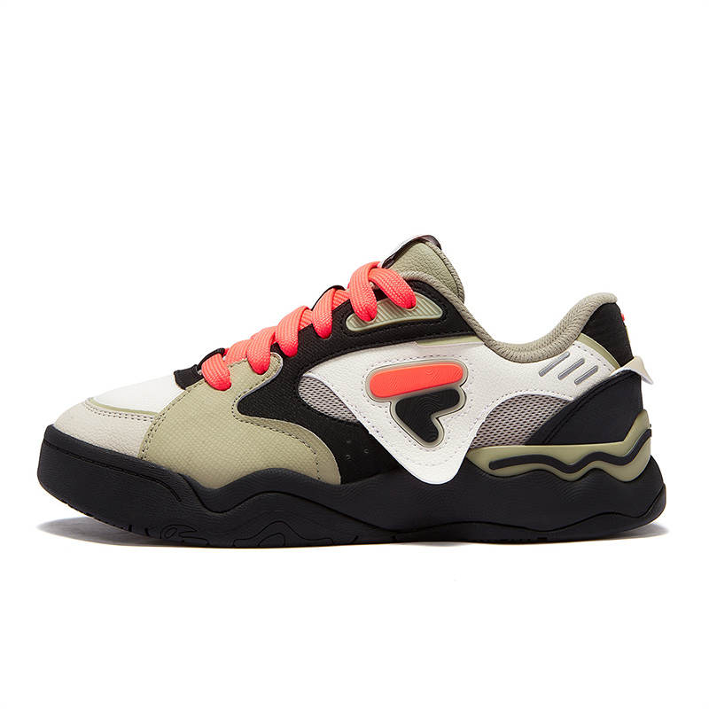 FILA FUSION KICK II Low top Casual Shoes Women's Milk White Champagne Brown