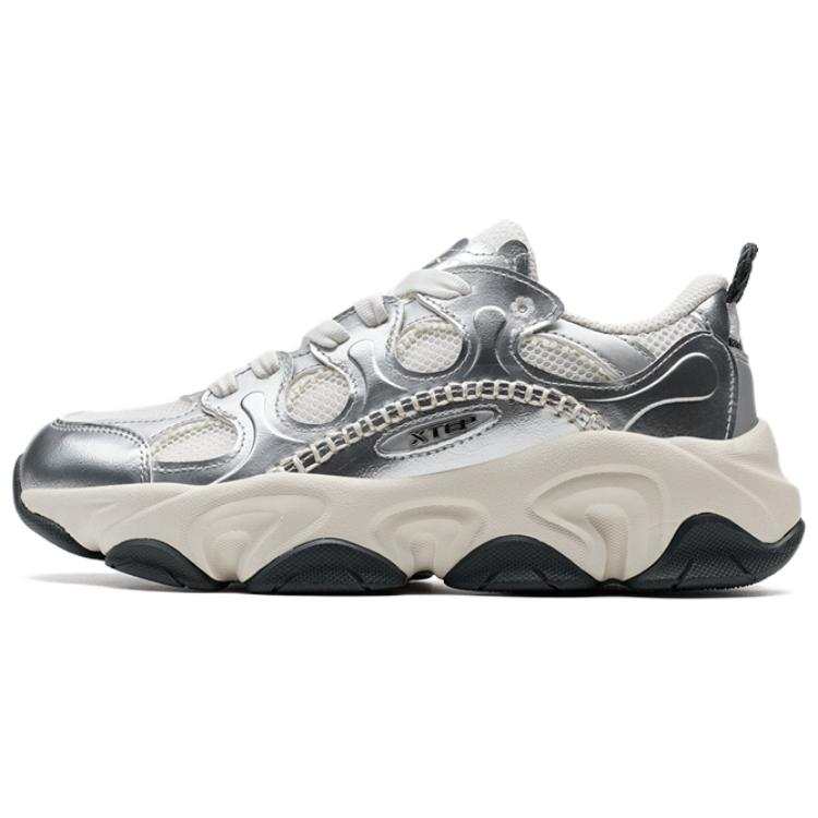 XTEP Petal Comfortable And Breathable Cushioning, Wear Resistant Low top Casual Shoes Women's Silver White