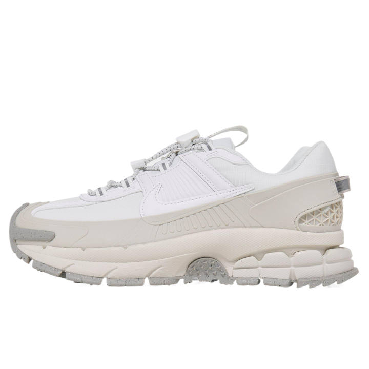 Nike Nike ZOOM VOMERO ROAM Casual Shoes Women's