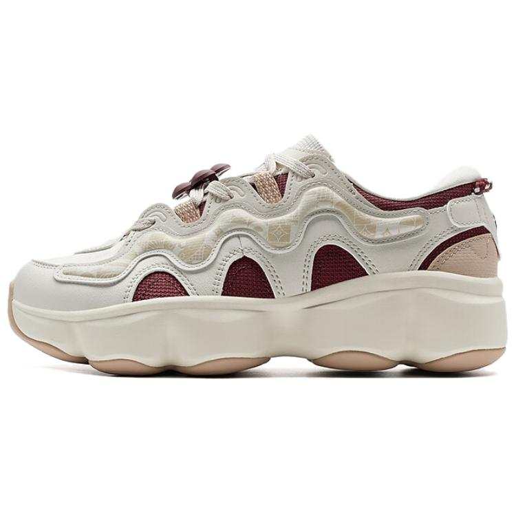 XTEP Slip Resistant Abrasion Resistant Cushioning Low top Casual Shoes Women's Beige Red