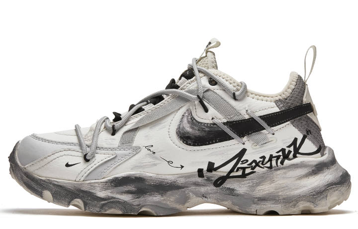 Nike Nike TC 7900 ADCDAVINCI Custom, Redemption Slip Resistant Slip Resistant Low top Casual Shoes Women's Beige Gray