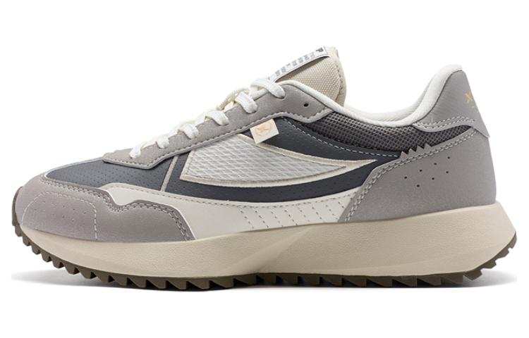 XTEP Comfortable Round Toe Slip Resistant Abrasion Resistant Low top Casual Shoes Women's Gray