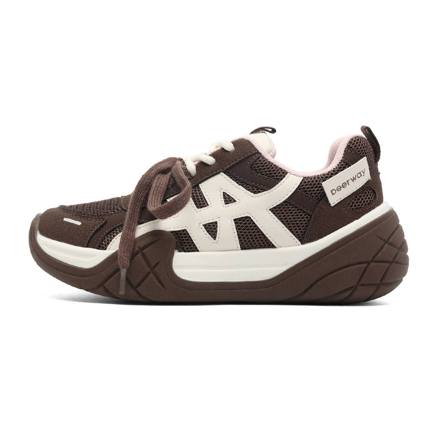 DEERWAY Low top Casual Shoes Women's Brown