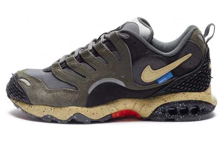 Nike Nike Air Terra Humara Undefeated Cargo Khaki