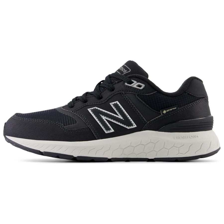 New Balance New Balance NB Fresh Foam 880 Low top Casual Shoes Women's Black White