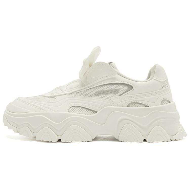 QIAODAN Slip Resistant Abrasion Resistant Low top Casual Shoes Women's White