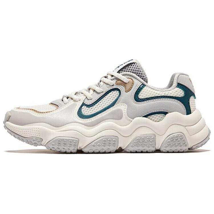 Erke Slip Resistant Abrasion Resistant Low top Casual Shoes Women's Gray Beige