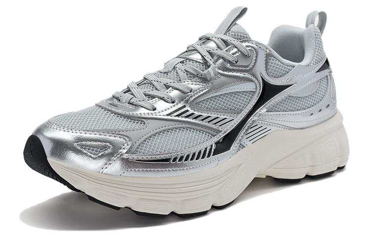 XTEP Comfortable Slip Resistant Abrasion Resistant Low top Casual Shoes Men's Silver Gray
