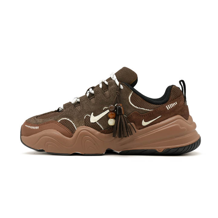 Nike Nike Tech Hera Abrasion Resistant Abrasion Resistant Low top Casual Shoes Unisex Tan