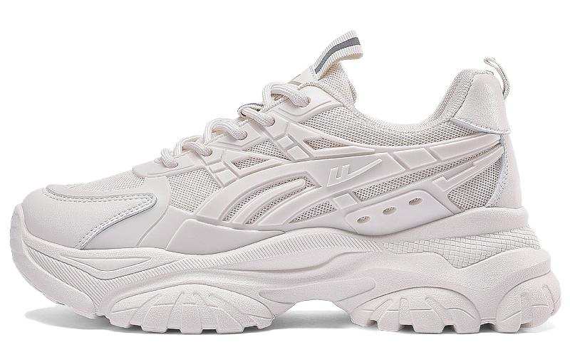 Warrior Slip Resistant Abrasion Resistant Slip Resistant Abrasion Resistant Low top Casual Shoes Women's Beige