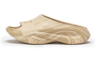 WHITE HOT Slide Slippers Unisex