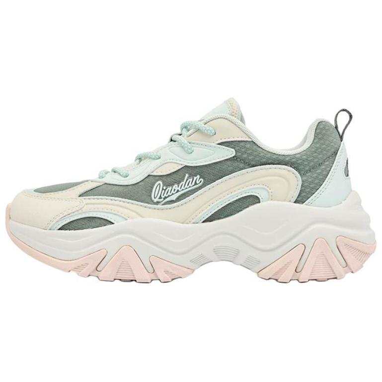 QIAODAN Abrasion Resistant Height Increasing Low top Casual Shoes Women's Beige Green