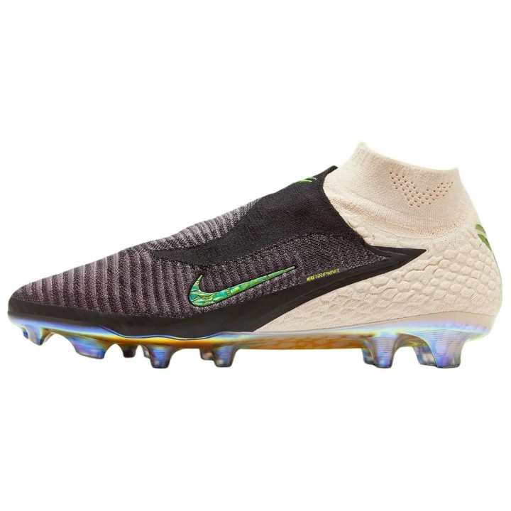 Nike Nike x Kobe Bryant Phantom 6 Soccer Shoes Unisex Beige Black