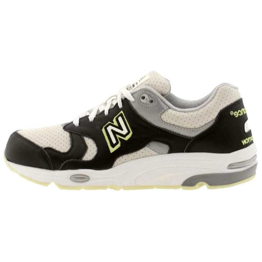 New Balance 1700 Barneys New York x New Balance 'Glow In The Dark'