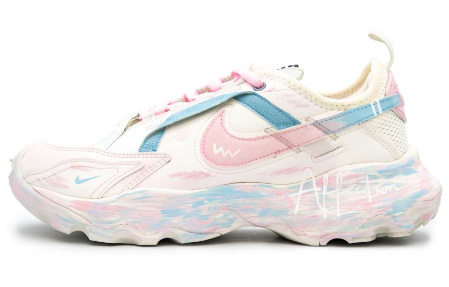 Nike Nike TC 7900 Peach Snow Lily Slip Resistant Lightweight Non slip Lightweight Low top Casual Shoes Women's White Pink