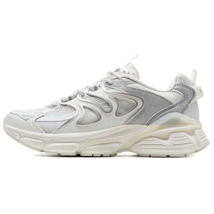 XTEP Enlightenment Slip Resistant Abrasion Resistant Low top Casual Shoes Men's White Silver