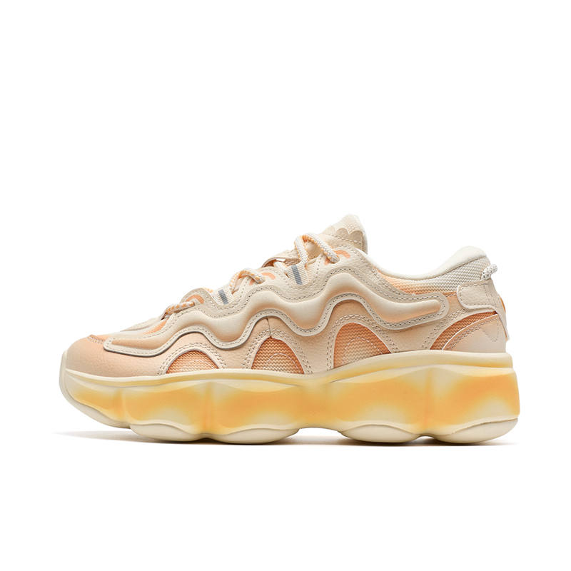 XTEP Petal Shoes 2.0 Height Increasing Low top Casual Shoes Women's Light Apricot/Apricot Yellow
