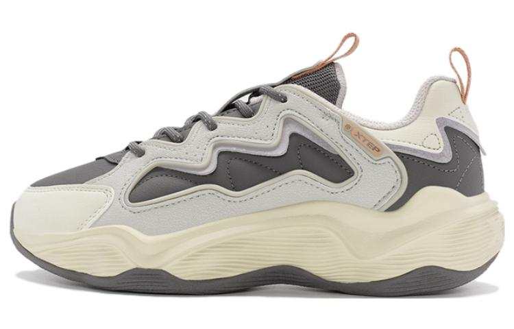 XTEP Lightning 3.0 Lightning 3.0 Cushioning, Wear Resistant Low top Casual Shoes Women's Gray White