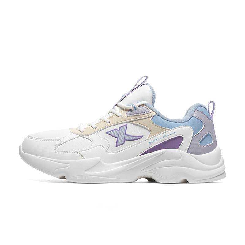 XTEP Synthetic Leather Waterproof Coverage Thermal Low top Casual Shoes Women's White