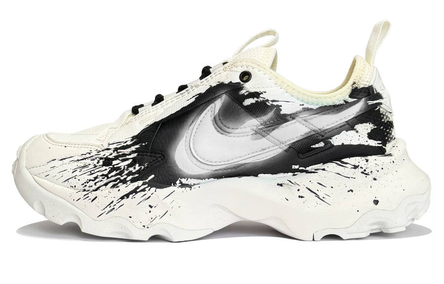 Nike Nike TC 7900 White Flame Slip Resistant Low top Casual Shoes Women's Black White