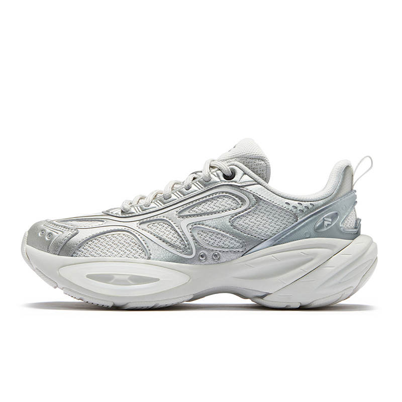 FILA FUSION BUZZARD II Meteorite Shoes 2 Low top Casual Shoes Women's Gray White