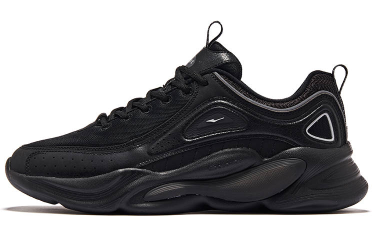 Erke Derivation 2.0 Slip Resistant, Abrasion Resistant, Breathable Low top Casual Shoes Men's Jet Black Bright Silver