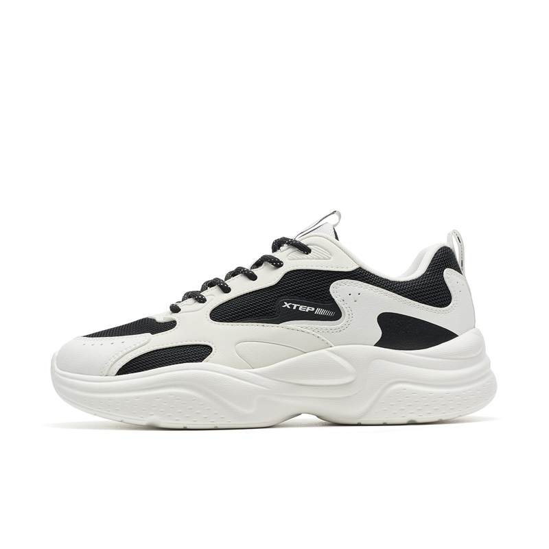 XTEP Lightweight Abrasion Resistant Lightweight Abrasion Resistant Low top Casual Shoes Women's Sail White/Black