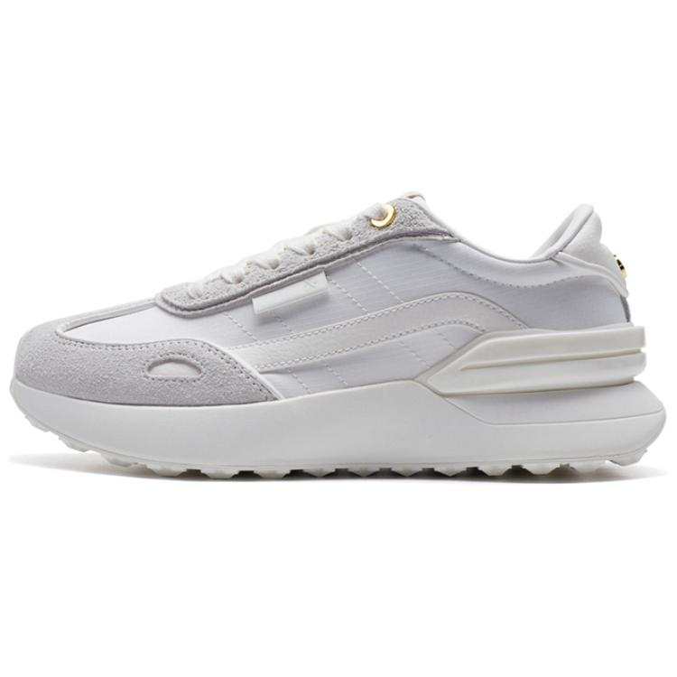 XTEP Slip Resistant, Abrasion Resistant, Breathable Low top Casual Shoes Women's Sail White