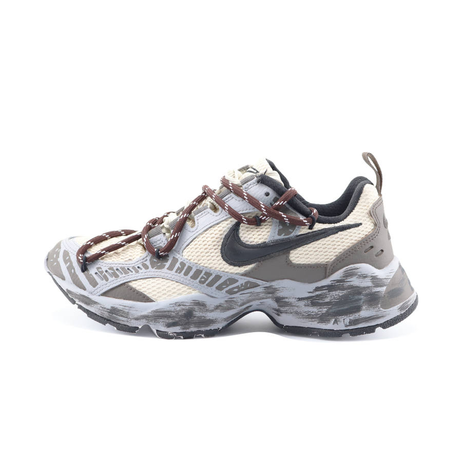 Nike Nike Air Heights Filled Dark Chocolate Fabric Low top Casual Shoes Women's Gray