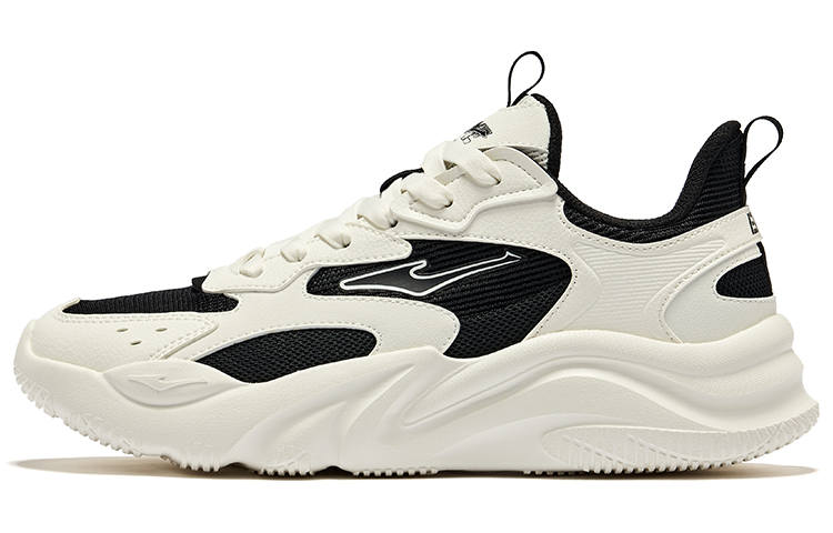 Erke Floating Cloud Slip Resistant Abrasion Resistant Low top Casual Shoes Women's Jet Black Microcrystal White