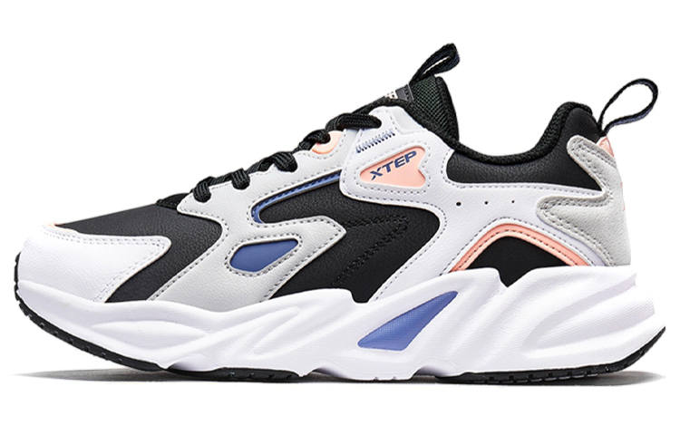 XTEP Cushioning Slip Resistant Abrasion Resistant Low top Sports Casual Shoes Women's White Black