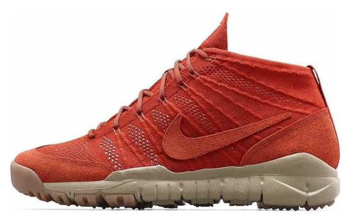 Nike Nike Flyknit Trainer Chukka Sfb Cinnabar