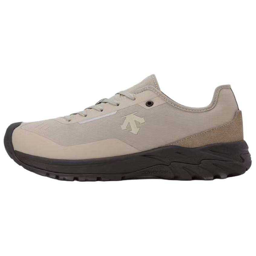 DESCENTE Low top Casual Shoes Men's Beige