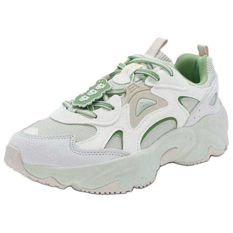 XTEP Xingji Spring Festival Collection Comfortable Slip Resistant Casual Shoes Women's White Green Gray