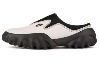 Oakley SSENSE CHOP SAW MULE x Oakley Factory Team Abrasion Resistant Breathable Low top Casual Shoes Unisex Beige