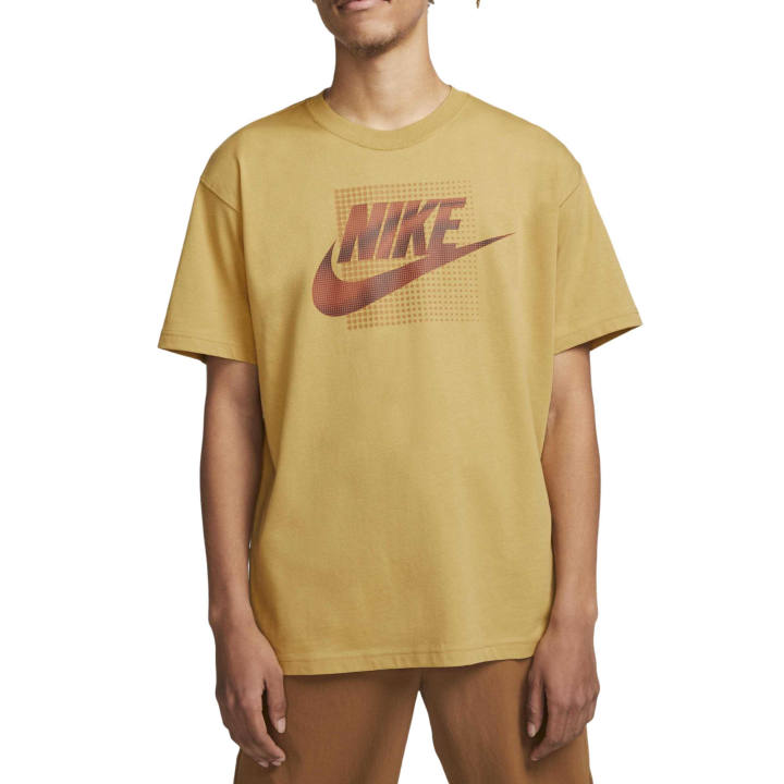 Nike Nike Sportswear T Shirts Men's Wheat Gold Crew Neck Moderate